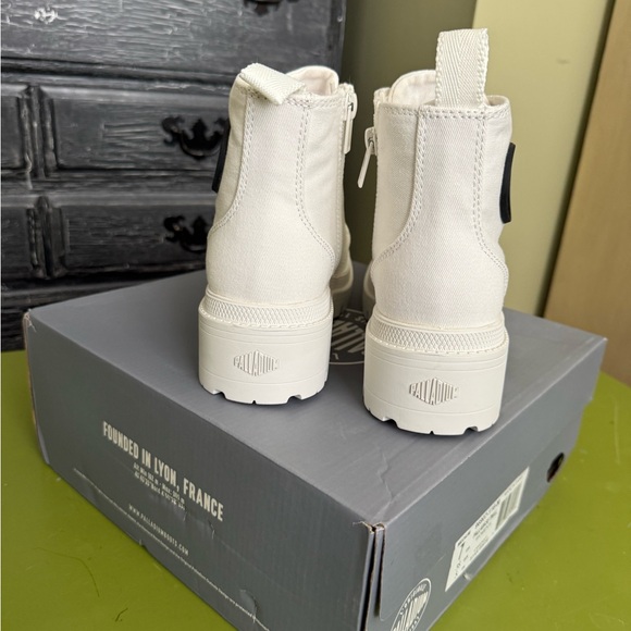 Palladium Pallabase Twill -Star White - Women’s Size 7 W - Picture 5 of 9
